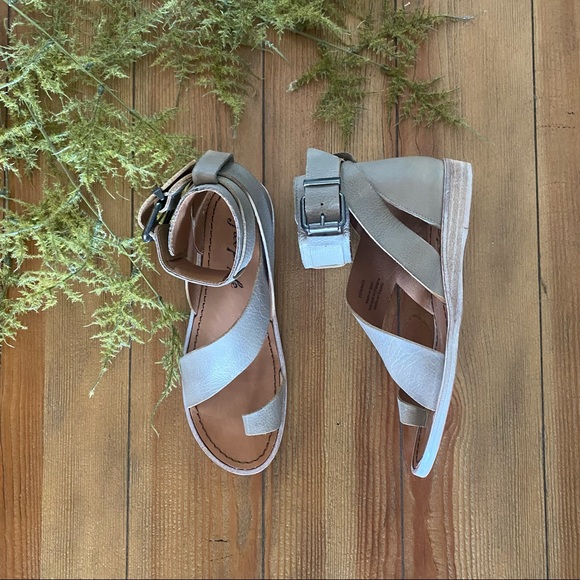 Free People Shoes - Free People Vale Sandals